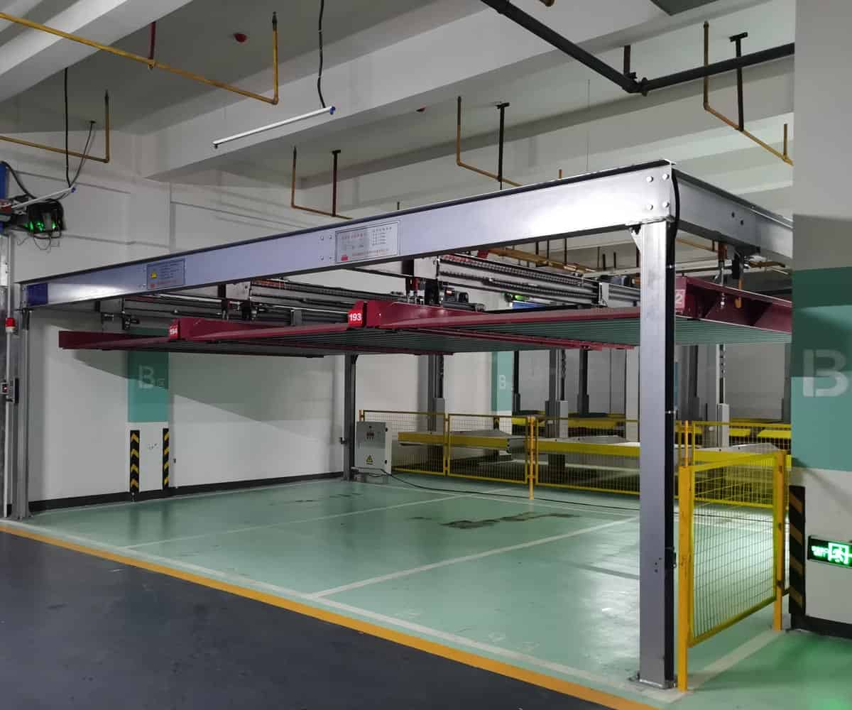 四柱式機械車位